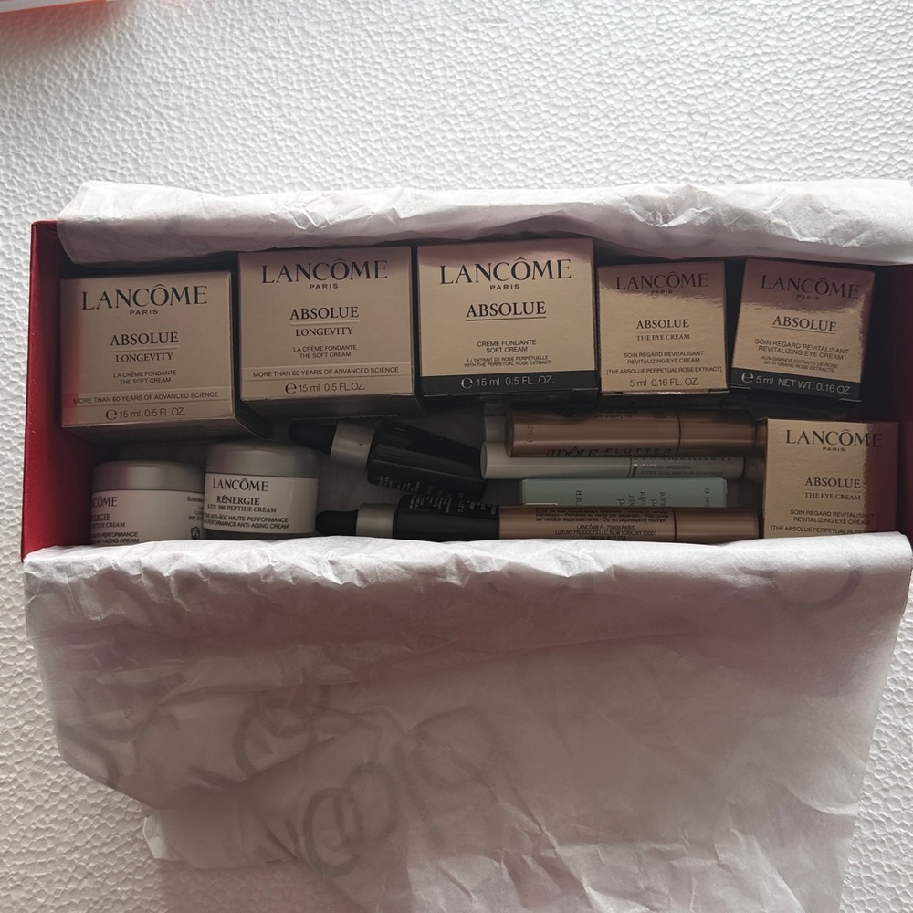 Lancome Absolue Skincare & Makeup & mascara. 20 products + 1 bags + pouch. NIB - Picture 12 of 12